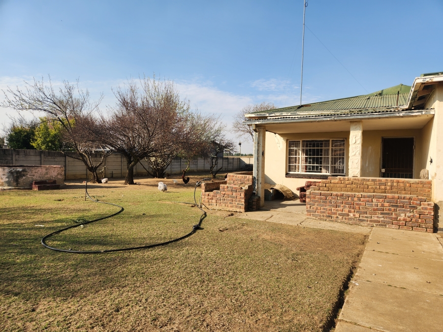 4 Bedroom Property for Sale in Hennenman Free State